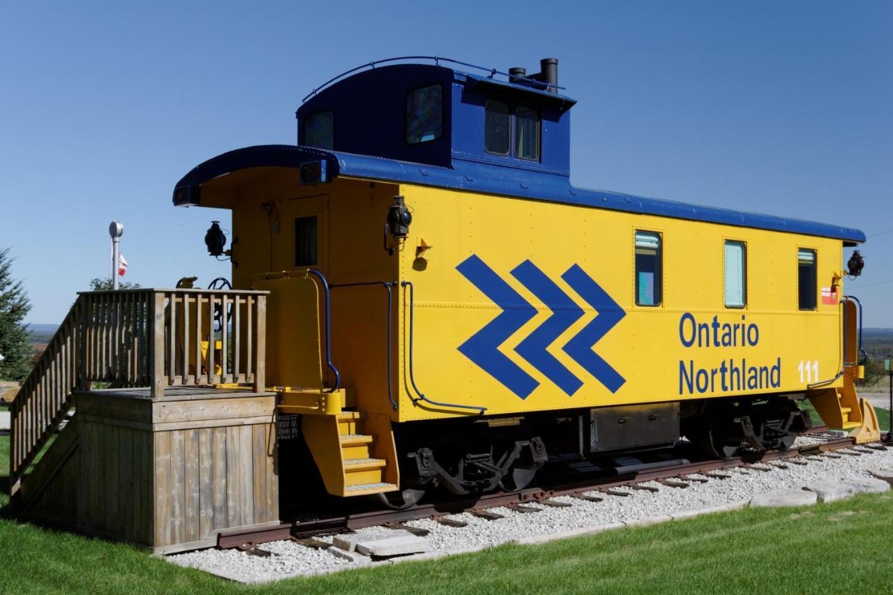 Clearview Station & Caboose B&B Creemore Exteriör bild