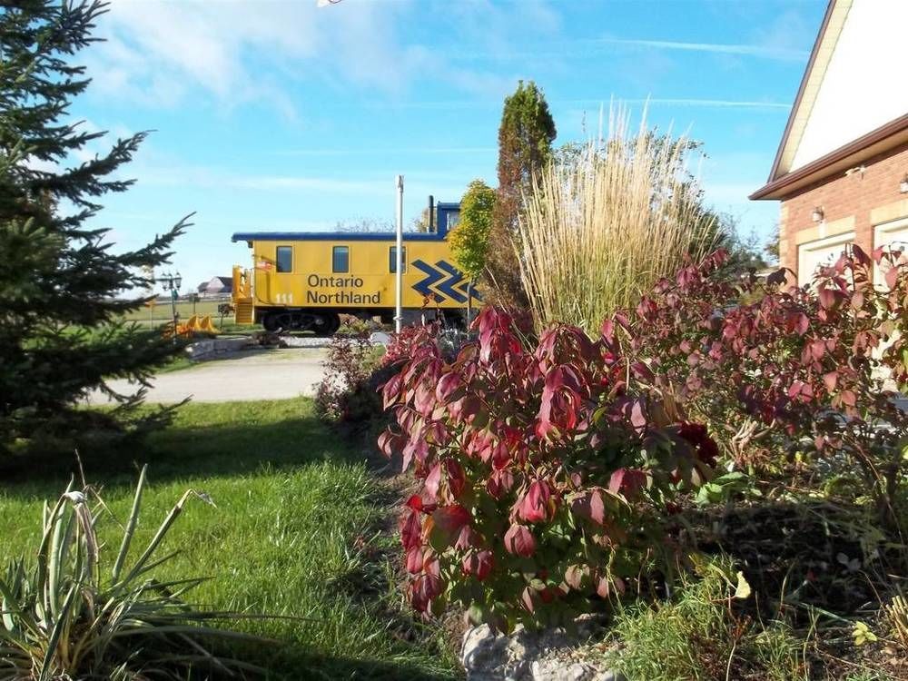 Clearview Station & Caboose B&B Creemore Exteriör bild